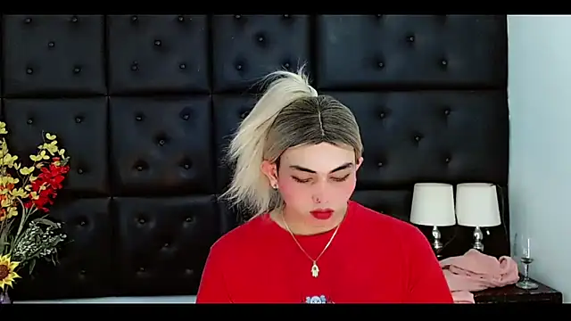Daniela Pink  online show from 1, 5, 2026