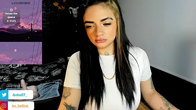 Snapshot of Anhell7_x chatting on 1, 12, 2025 Anhell7 x online show from 1, 12, 2025