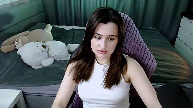 KiraYammy online show from 1, 3, 2025