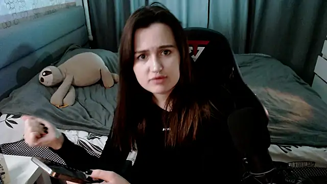 KiraYammy online show from 21, 3, 2025