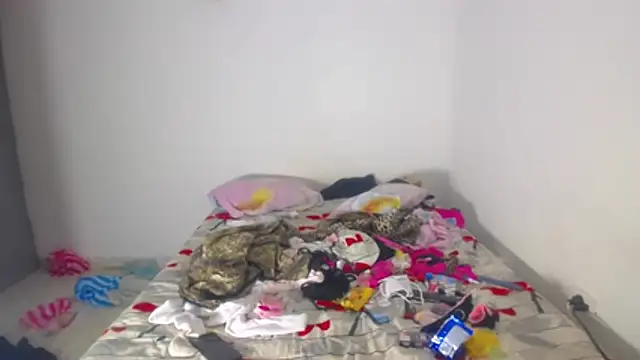 barbara anal squirt  online show from 21, 4, 2026