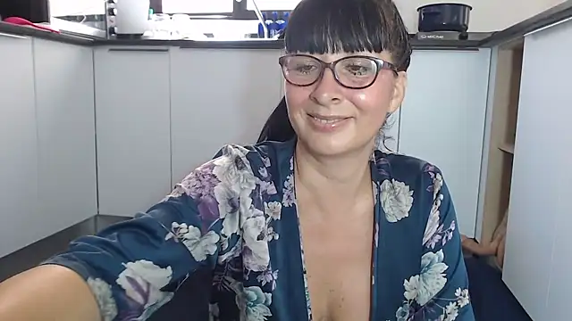 HellenLatin online show from 5, 6, 2026