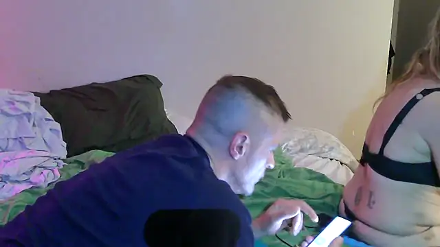 Snapshot of we8camgirl chatting on 27, 10, 2025 we8camgirl online show from 27, 10, 2025