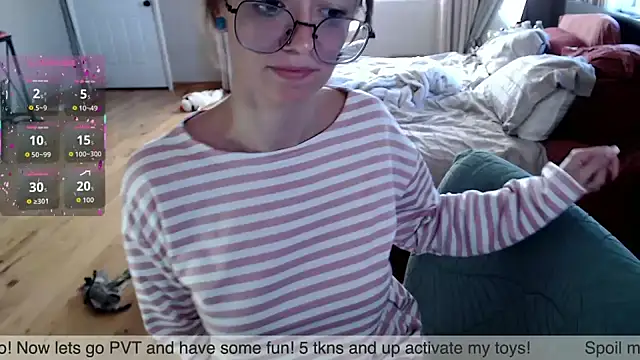 Plantbabeee online show from 8, 10, 2025