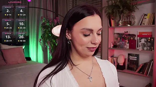 LunaNight online show from 13, 1, 2025