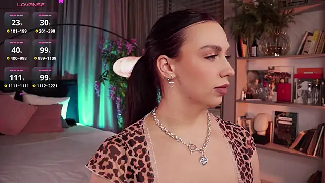 LunaNight online show from 14, 1, 2025