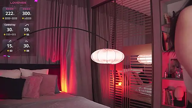 LunaNight online show from 17, 1, 2025