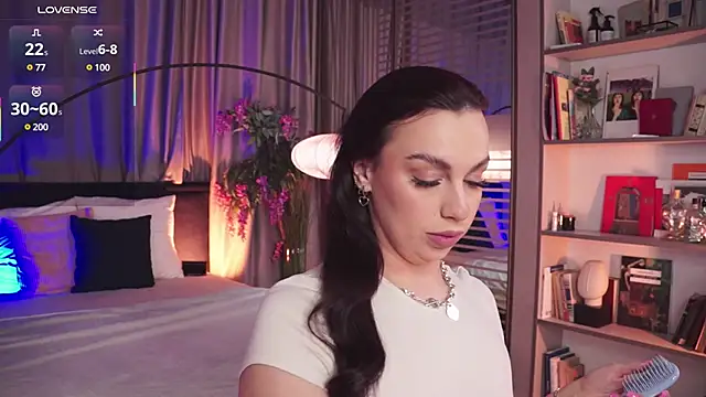 LunaNight online show from 3, 2, 2025