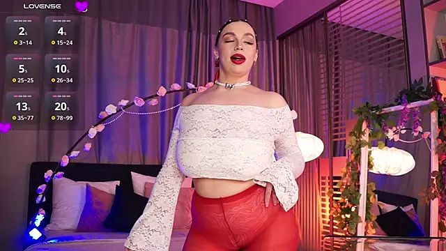 LunaNight online show from 15, 2, 2025