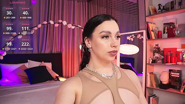 LunaNight online show from 4, 3, 2025