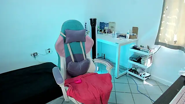 WandaDoll online show from 17, 3, 2025