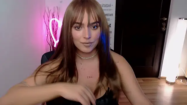 ChloeJewel1 online show from 28, 11, 2025