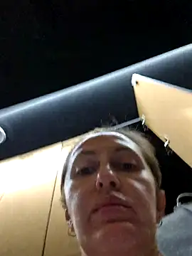 Miss    Mia  online show from 23, 4, 2026