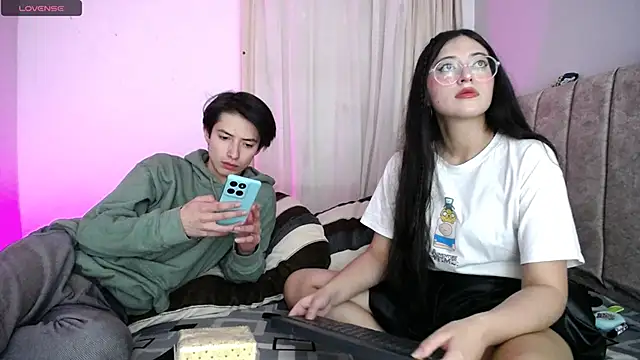 Pinkandyellowpokemon online show from 24, 9, 2025