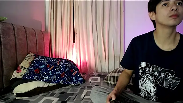 Snapshot of Pinkandyellowpokemon chatting on 7, 1, 2026 Pinkandyellowpokemon online show from 7, 1, 2026