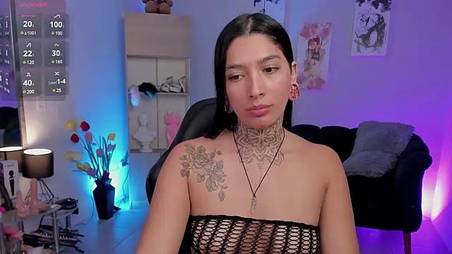 LouaneBourVip online show from 20, 1, 2025