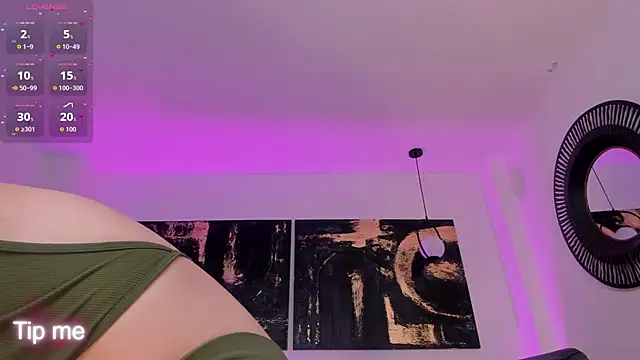 CorinneRusso online show from 26, 6, 2026
