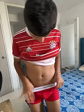 Leonarrrd 01 online show from 7, 2, 2025