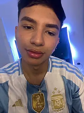 Leonarrrd 01 online show from 14, 2, 2025