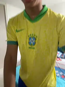 Leonarrrd 01 online show from 9, 3, 2025