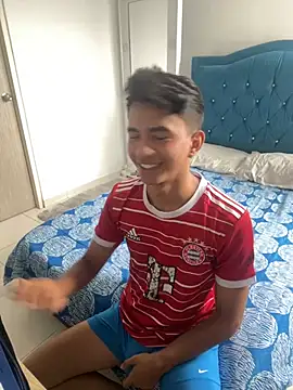 Leonarrrd 01 online show from 14, 3, 2025