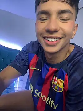 Leonarrrd 01 online show from 22, 3, 2025