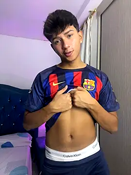 Leonarrrd 01 online show from 9, 10, 2025