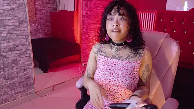 miahernadez303av online show from 25, 7, 2026