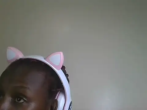 She Drips Glory online show from 28, 7, 2026