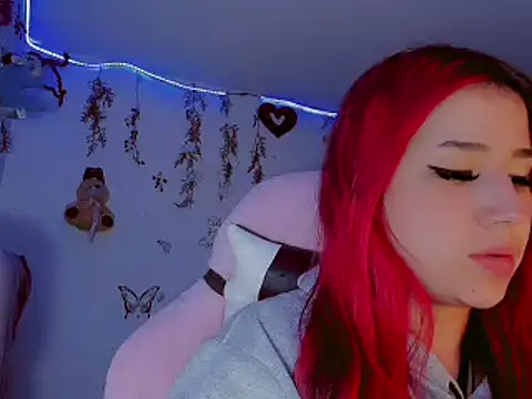 madisonx17 online show from 25, 1, 2025