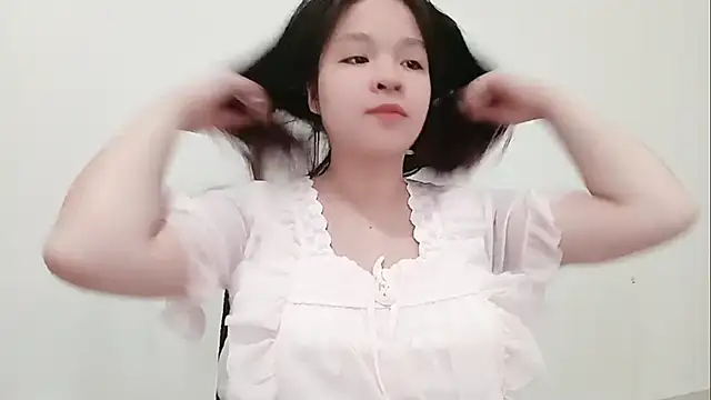 Snapshot of Milajinxi chatting on 5, 5, 2026 Milajinxi online show from 5, 5, 2026
