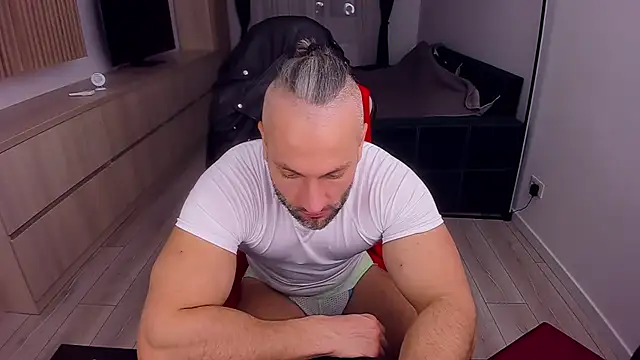 MarisMuscle online show from 7, 3, 2025