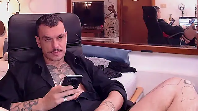 Snapshot of cek_186 chatting on 12, 9, 2025 cek 186 online show from 12, 9, 2025