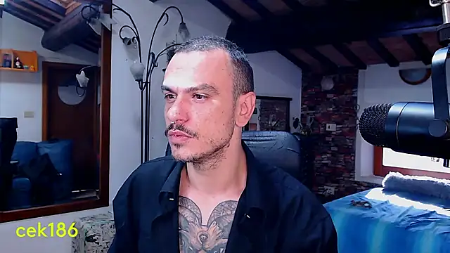 Snapshot of cek_186 chatting on 10, 11, 2025 cek 186 online show from 10, 11, 2025