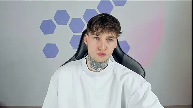 Chris Tyson online show from 26, 2, 2025