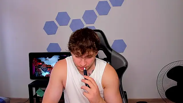 Snapshot of Chris_Tyson chatting on 21, 7, 2026 Chris Tyson online show from 21, 7, 2026