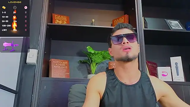 EdwardRoss  online show from 16, 9, 2025