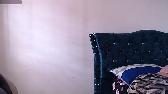 Kate lorens9 online show from 30, 1, 2025