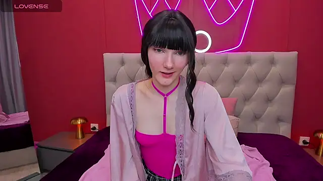 Snapshot of Lili_flowerr chatting on 7, 3, 2025 Lili flowerr online show from 7, 3, 2025