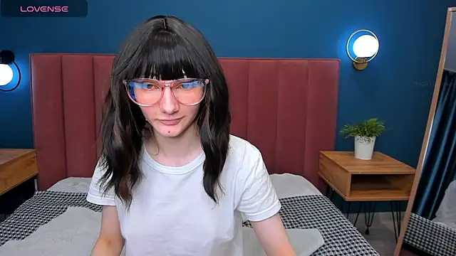 Snapshot of Lili_flowerr chatting on 11, 3, 2025 Lili flowerr online show from 11, 3, 2025