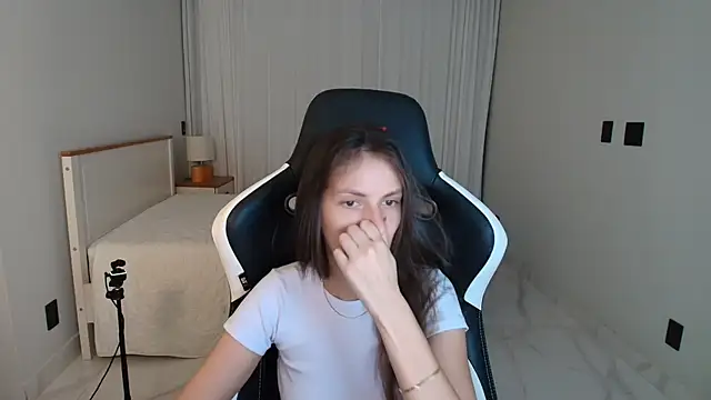 upssnowy online show from 4, 7, 2026