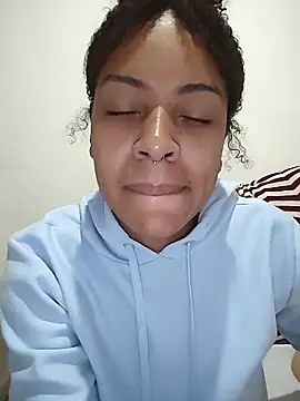 Julia Pretinha online show from 31, 5, 2026