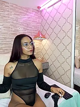 ZoeSmitth online show from 1, 10, 2025