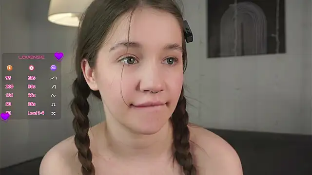 AmiLewis online show from 8, 2, 2025