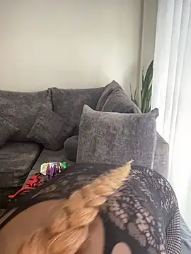 yummy sweet caramel online show from 24, 4, 2026