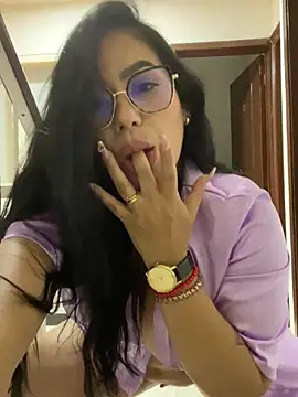 Miah gomez  online show from 7, 2, 2025