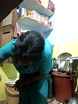 priyadarshiPRIYASEXCPL223 online show from 20, 4, 2026