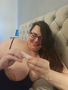 Sexy Binxy online show from 28, 7, 2026