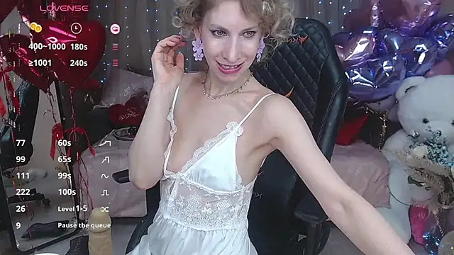 Snapshot of AdrianaSea chatting on 1, 3, 2025 AdrianaSea online show from 1, 3, 2025