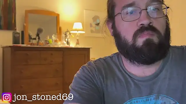 Snapshot of Seraph_De_La_Luna chatting on 2, 6, 2026 Seraph De La Luna online show from 2, 6, 2026